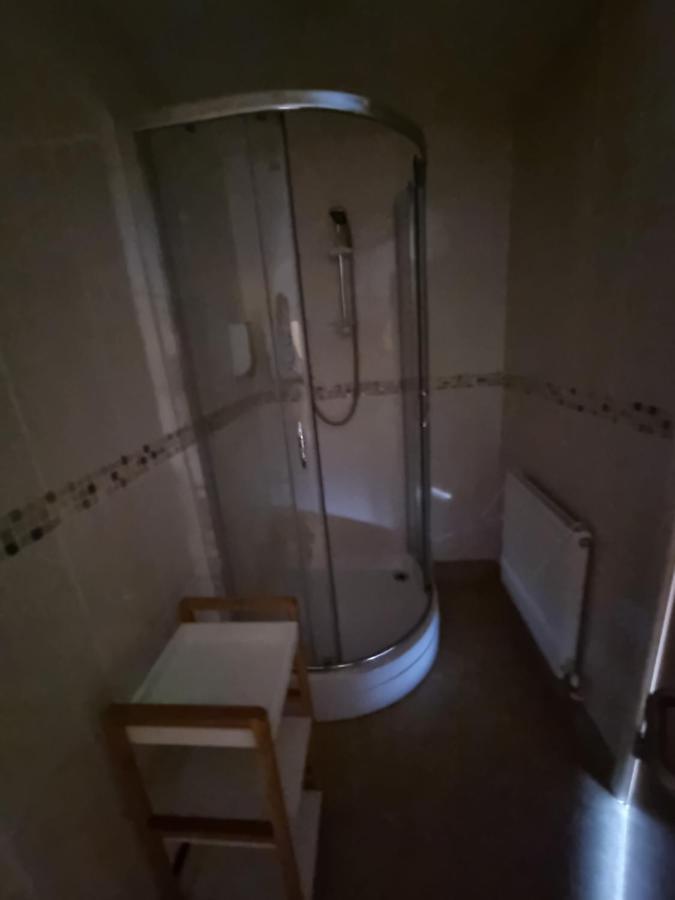 Kings Arms Guest House Ebbw Vale Kültér fotó